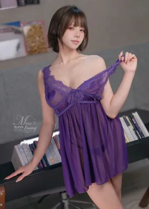 Yiko湿润兔 – 2025年11月月票特典 加班秘书 [32P-476MB]