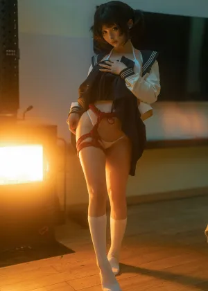 蠢沫沫 – 红绳 [18P-655MB]