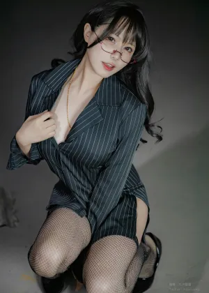 Nyako喵子 – 电子版49 誰も知らないの大人時間5 [161P-502MB]