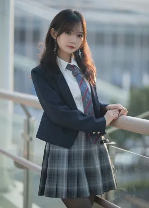 51酱 – 2023年02月真爱粉 [68P6V-589MB]