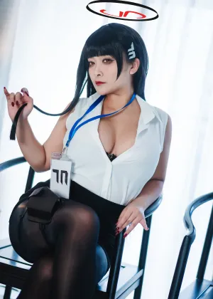 洛璃LoLiSAMA – 蔚蓝档案 调月莉音 [72P1V-1.06GB]